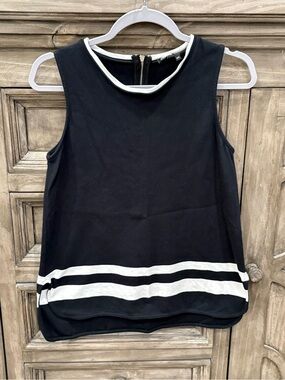 EUC Women’s BYLYSE Black Top with White Stripes Rounded Hem Blouse (Small)